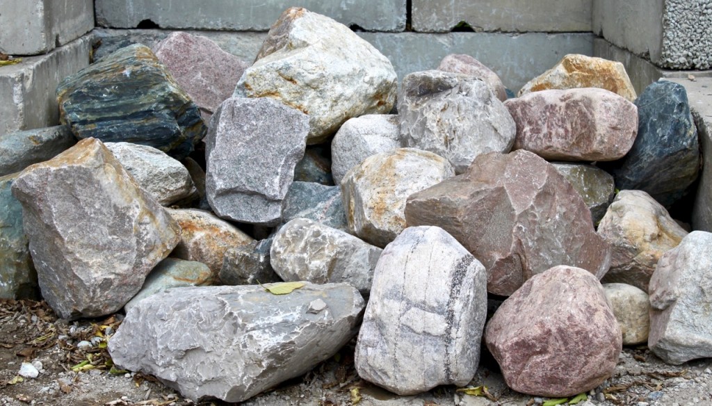Glacial Granite Boulders XL 24 Plus | Green Stone