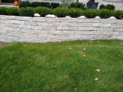 fond-du-lac-snapped-wall-dry-stack-gray-white-green-stone-rock-landscape-supplies-stone-yard