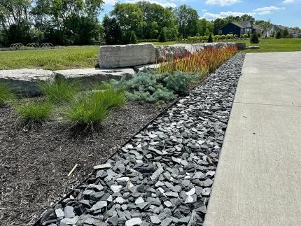 slate_chips_decoractive_gravel_mineral_stone_mulch_LA-SLCH0100