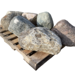 glacial_granite_12in-18in_boulders_ledgerock_pallet_B-GG0020_1218