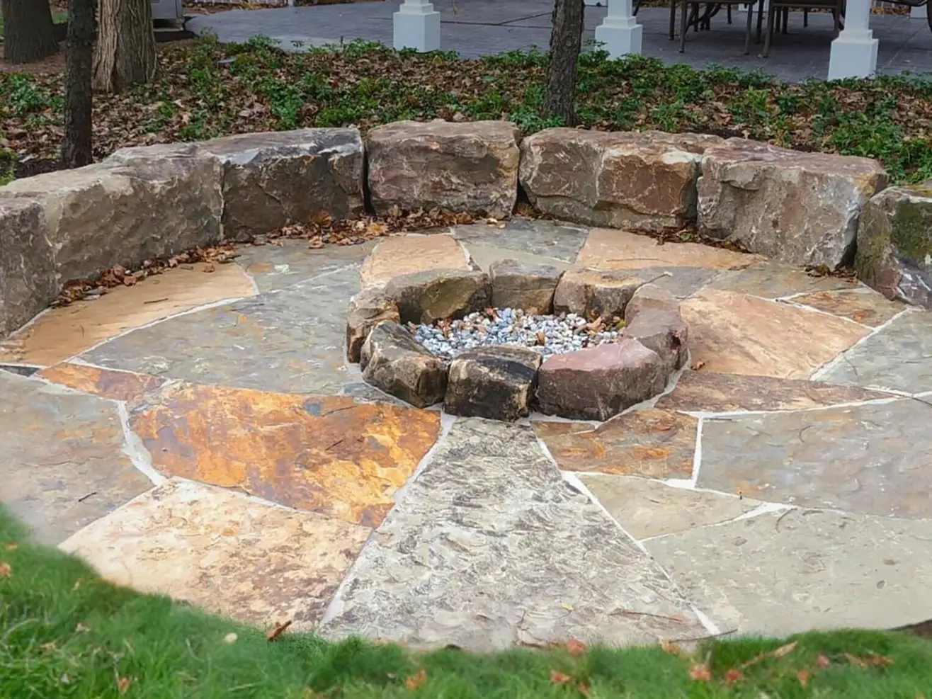 weathered_sandstone_stack_boulders_finished_project_fire_pit_boulders_ledgerock_B-WSST0070