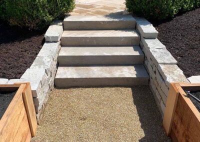 Fond-Du-Lac-Snapped-Wall-and-Indiana-Limestone-Steps
